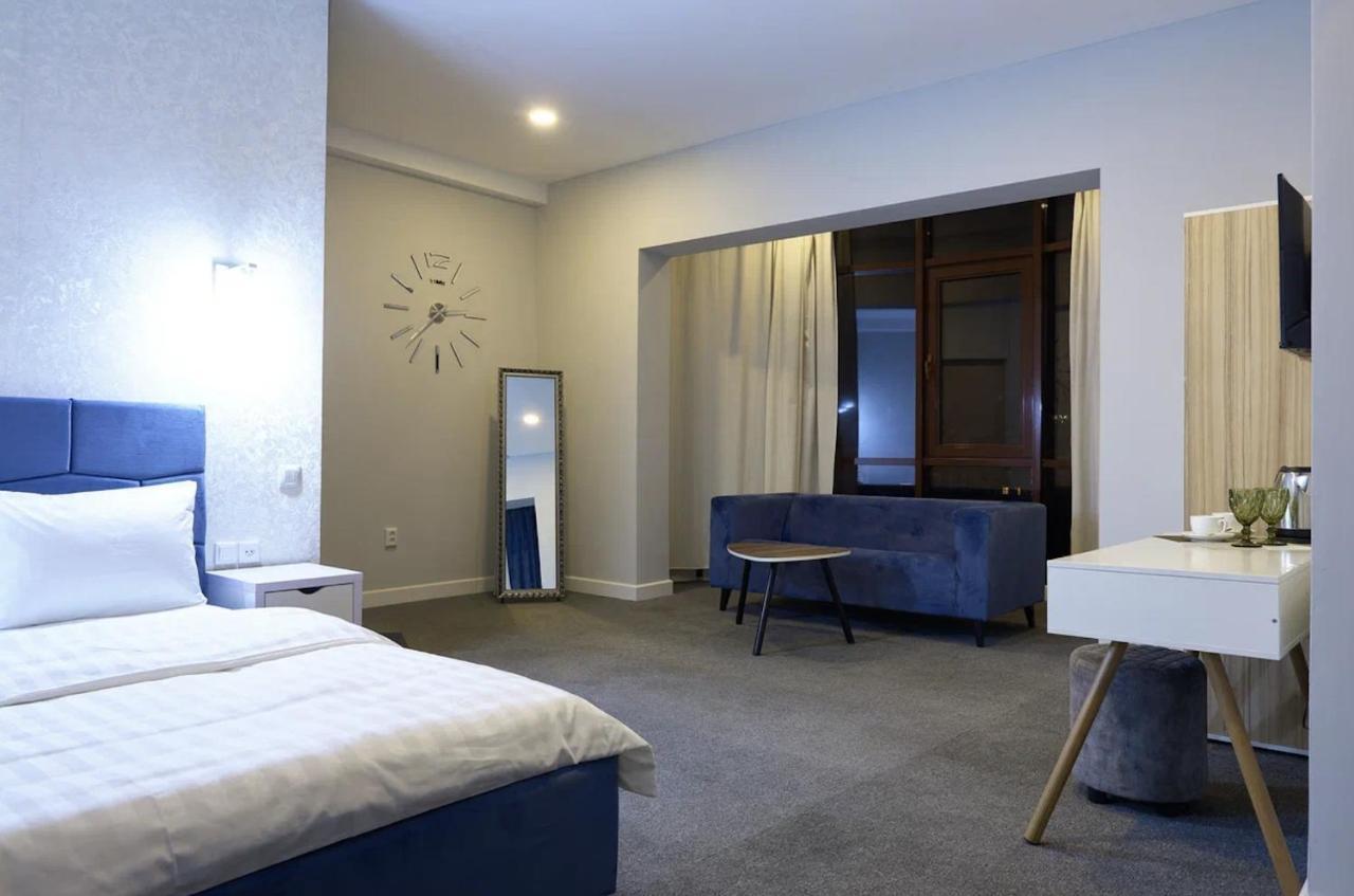 Montana Hotel Αλμάτι Εξωτερικό φωτογραφία